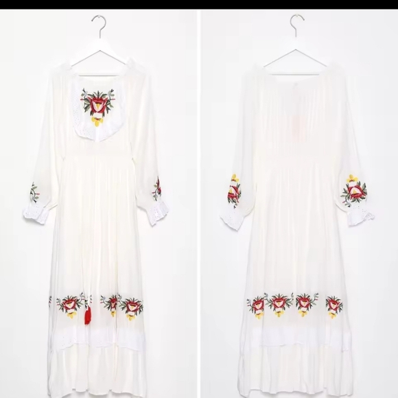 Bohemian Off-Shoulder Embroidered Cream Dress - Picture 6 of 16